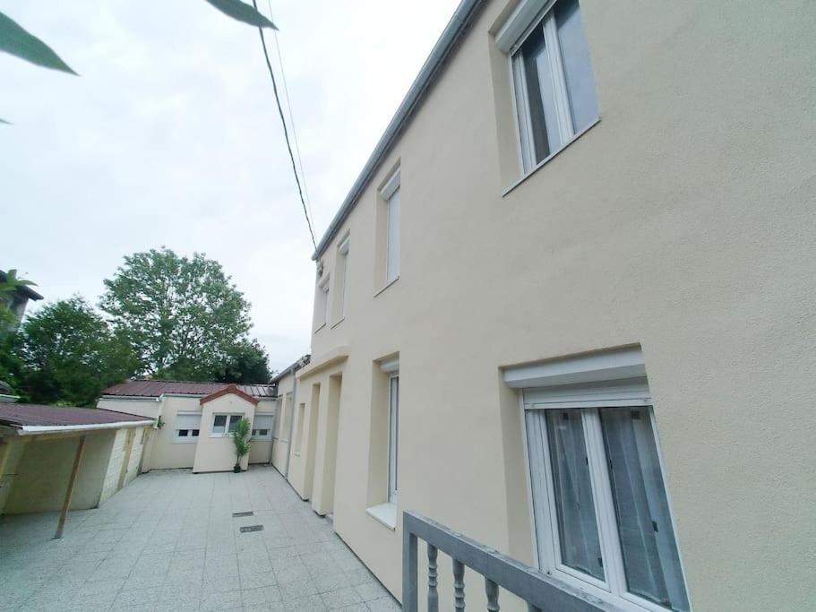 *Douceur Des Tropiques*Parisis Appartement Argenteuil Buitenkant foto
