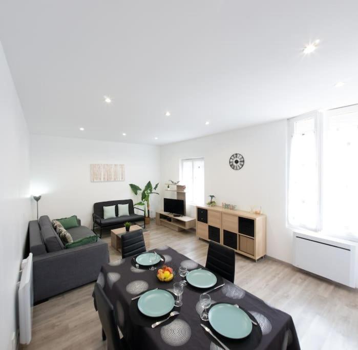 *Douceur Des Tropiques*Parisis Appartement Argenteuil Buitenkant foto